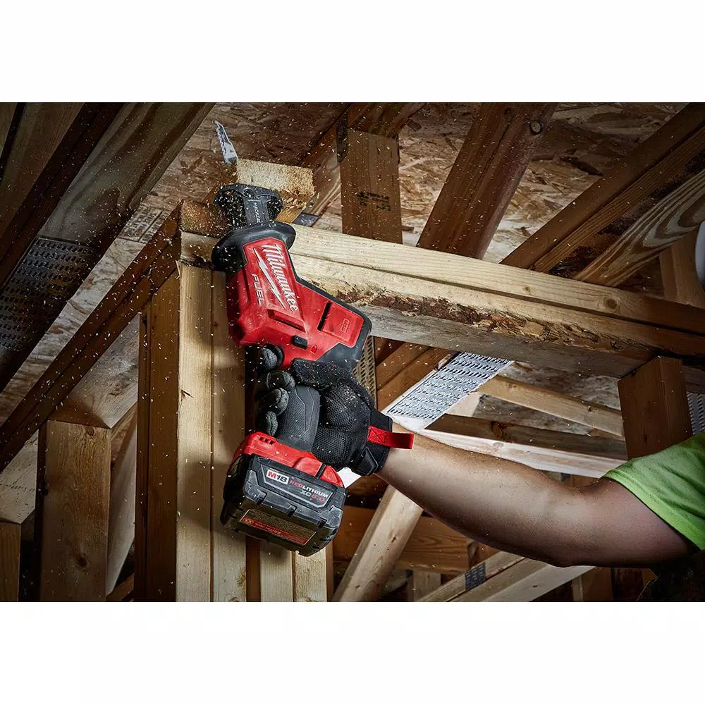 Milwaukee M18 FUEL 6-1/2 in. Circular Saw & HACKZALL Reciprocating Saw Combo Kit w/ (2) 6.0 Ah Batteries
