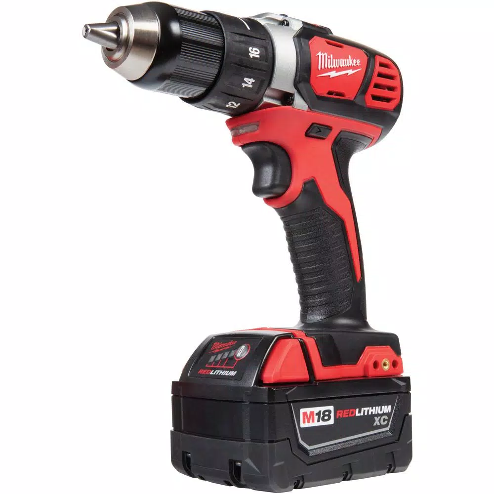 Milwaukee M18 18V Compact 1/2 in. Cordless Drill Driver Kit with 3.0 Ah Battery, Charger & Bag