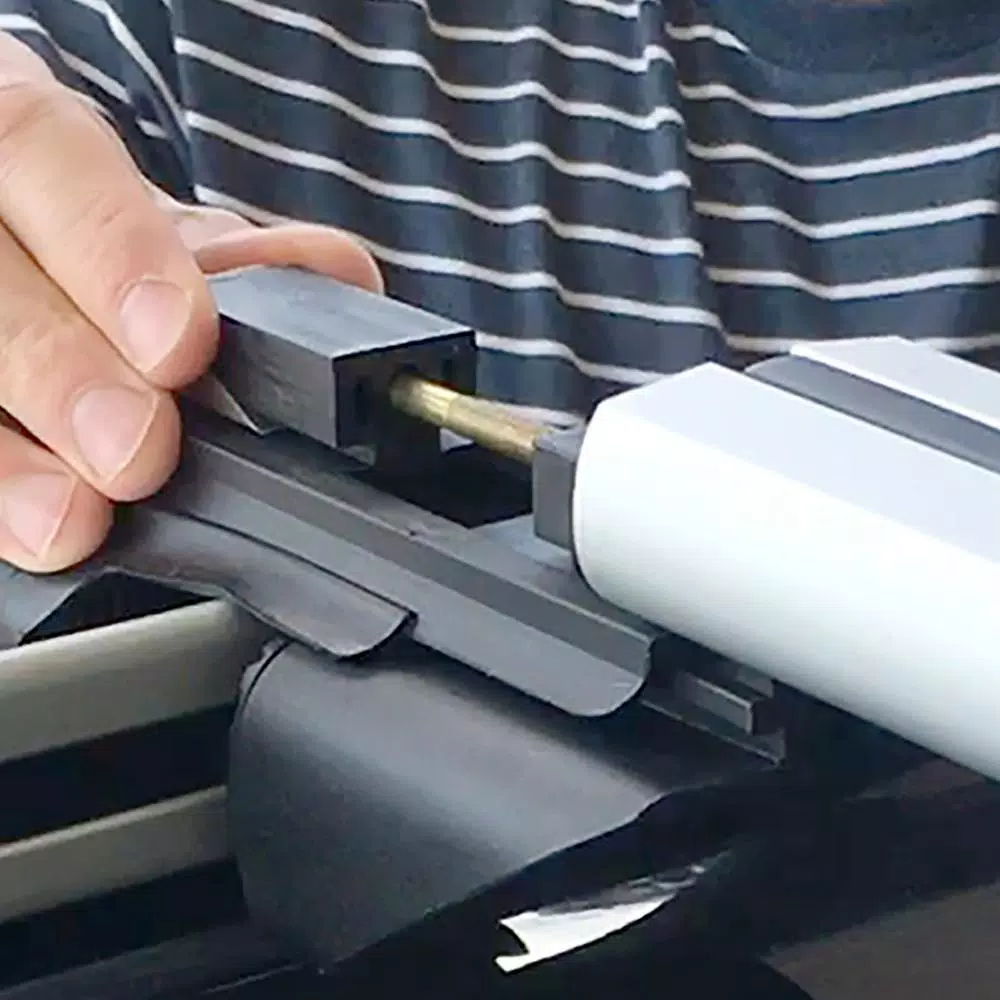 PRO-SERIES 54 in. Universal Aluminum Roof Bars for Full Size SUVs (Set of 2)