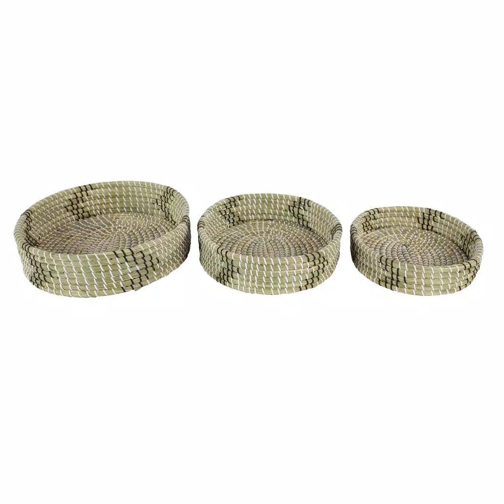 LITTON LANE White Seagrass and Polyethylene Wicker Decorative Trays with Black Accents, Set of 3