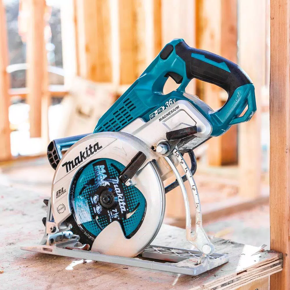 Makita X2 LXT 36V Brushless 7-1/4 in. Rear Handle Circular Saw Kit with 2 5.0Ah Batteries