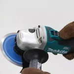 Makita 18V LXT Brushless Cordless 4-1/2"/5" Angle Grinder with Electric Brake (Tool Only) thumbnail 7