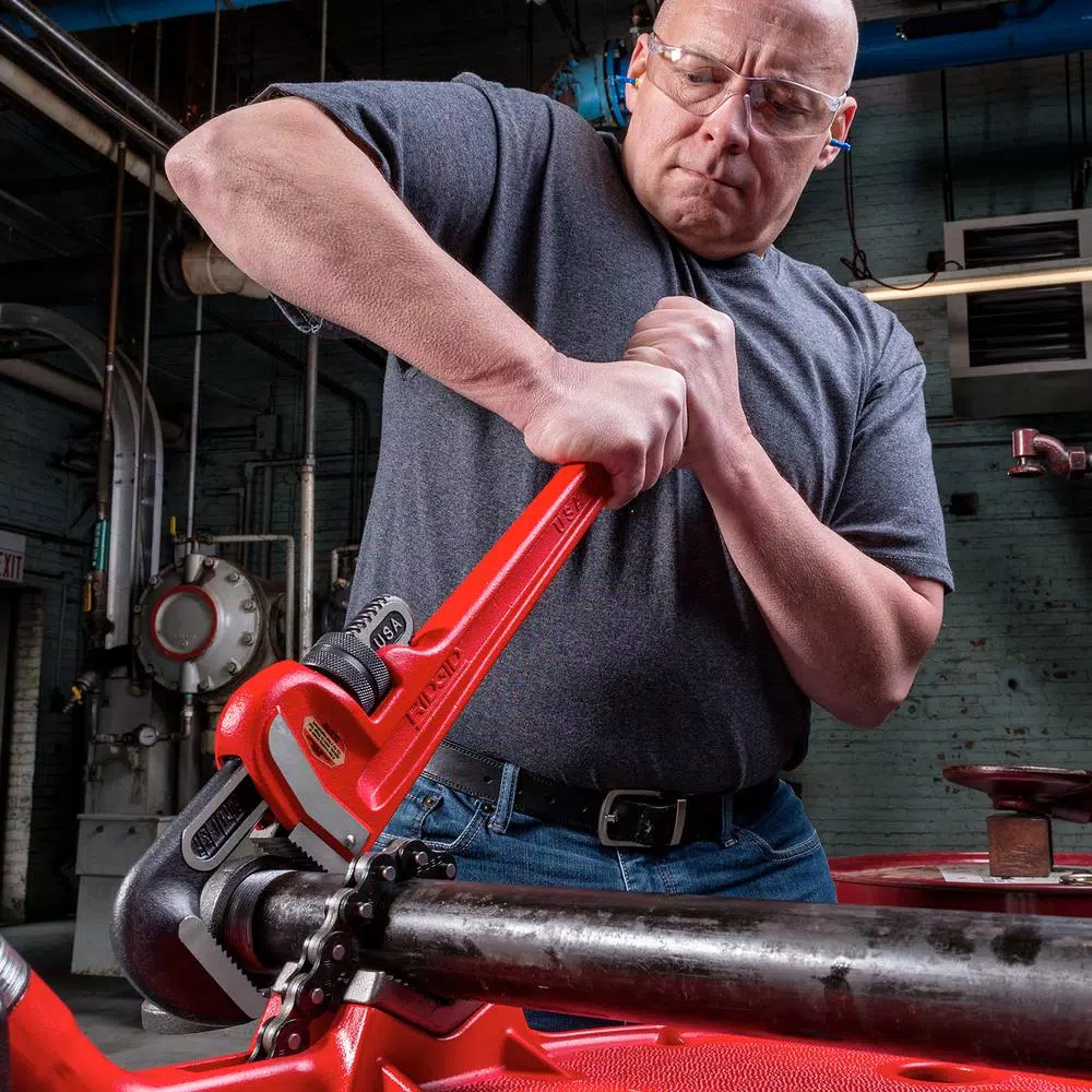 RIDGID 24 in. Heavy-Duty Straight Pipe Wrench, 3 in. Capacity