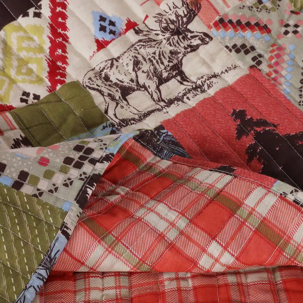 Greenland Home Fashions Rustic Lodge Multi Quilted Cotton Throw Blanket with Moose and Bear Wildlife Print