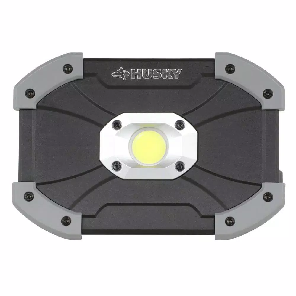 Husky 700 Lumens LED Utility Light with 180° Foldable Handle - Black