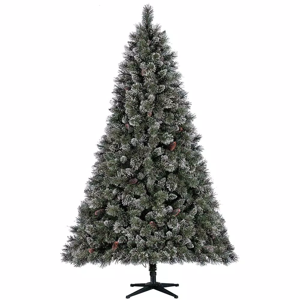 Home Accents Holiday 7.5 ft Sparkling Amelia Pine Pre-Lit Artificial Christmas Tree with 600 Warm White LED Lights