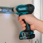 Makita 12V MAX CXT Cordless 3/8 in. Drill and Impact Driver Combo Kit with (2) 1.5Ah Batteries, Charger, and Bag thumbnail 3