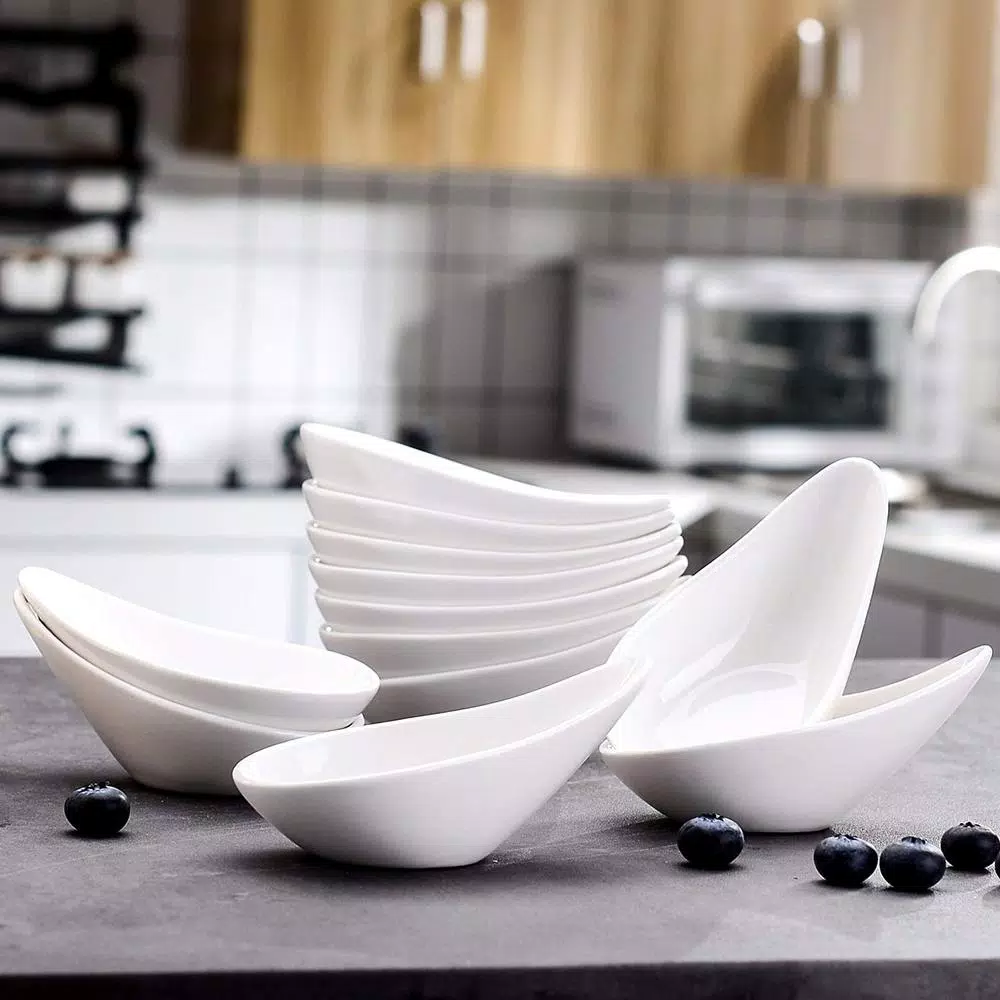 MALACASA 4.5 in. White Ceramic Ramekins Set of 12 - Porcelain Souffle and Creme Brulee Dishes