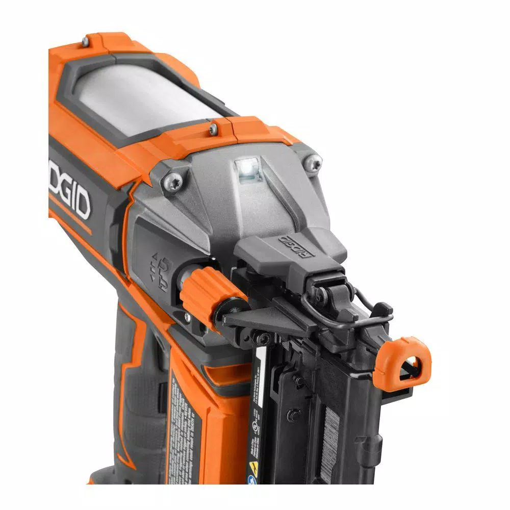 RIDGID 18V Brushless HYPERDRIVE 16-Gauge 2-1/2 in. Straight Finish Nailer Kit
