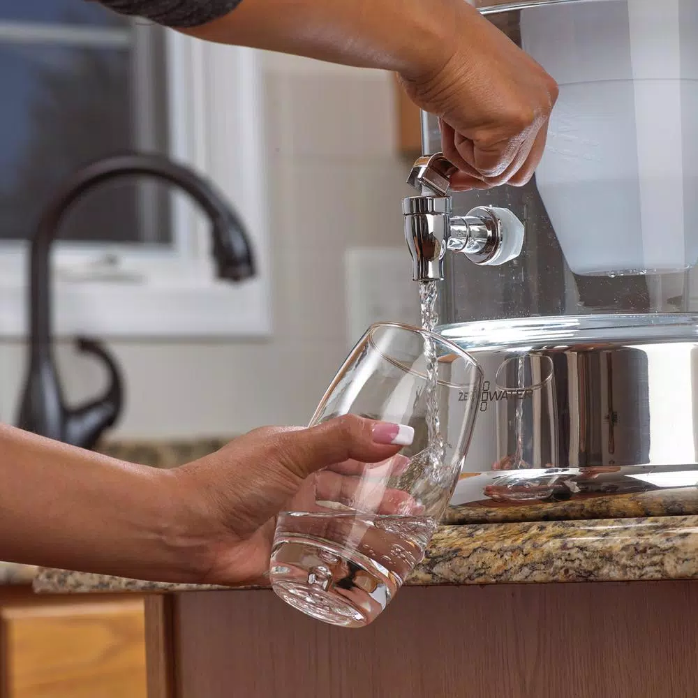 Zero Water ZeroWater 40-Cup Glass Water Filter Pitcher Carafe with Ready-Pour Technology, Clear