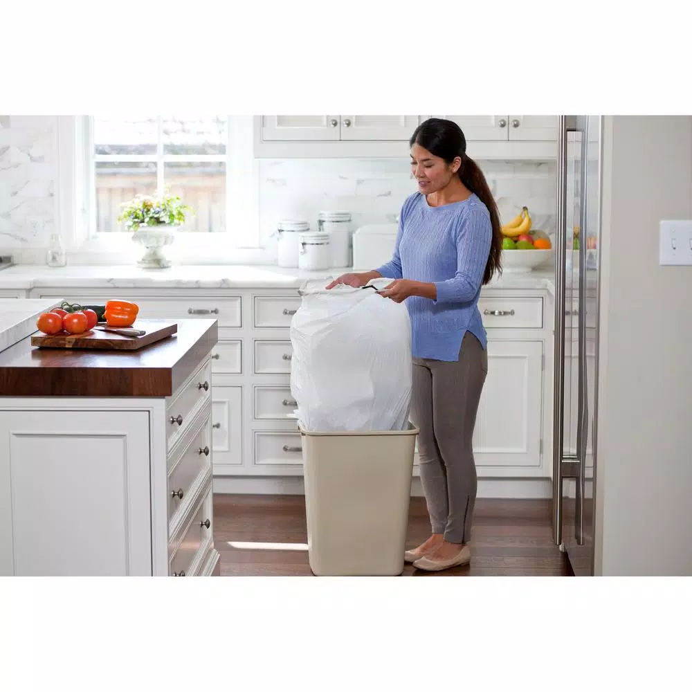 Glad ForceFlex 13 Gallon Tall Kitchen Drawstring Trash Bags, Fresh Clean Scent with Febreze, 110 Count