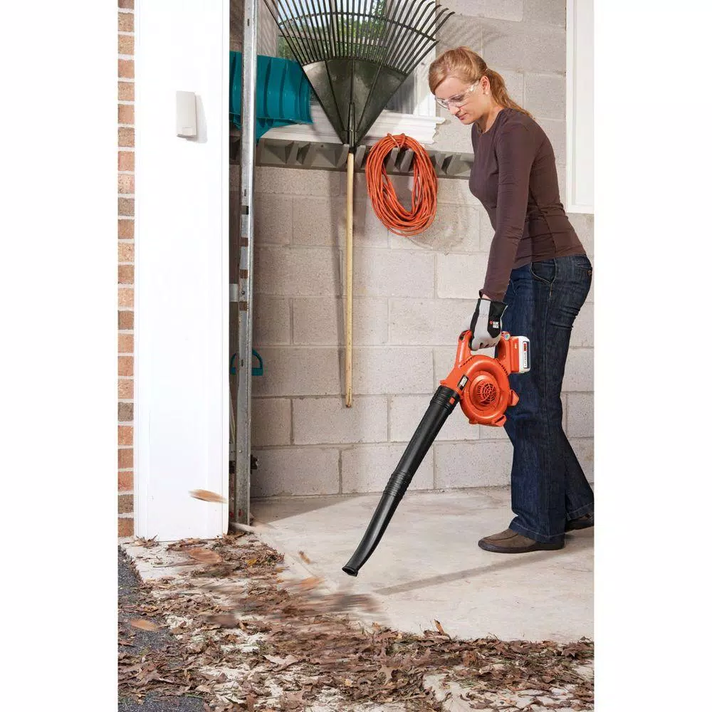 BLACK+DECKER 40V MAX Cordless Handheld Leaf Sweeper, 120 MPH, 90 CFM, with 1.5 Ah Battery and Charger
