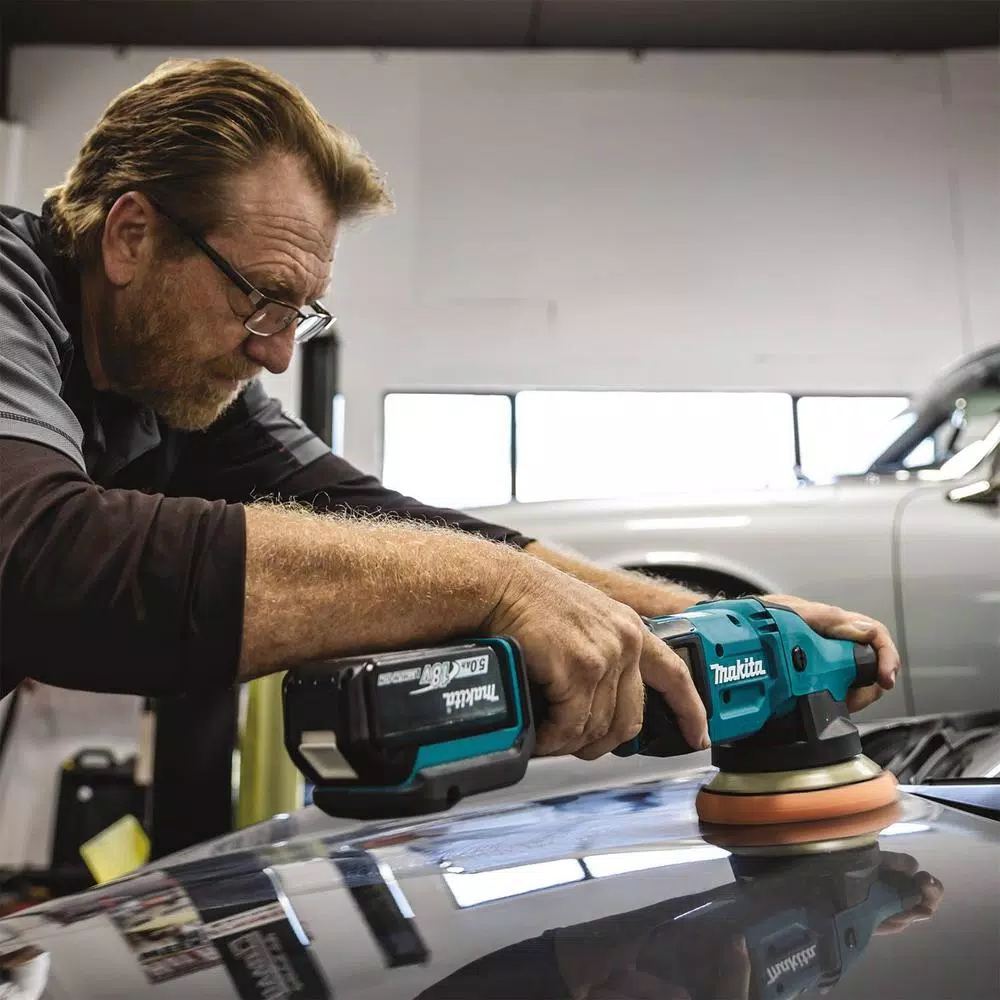 Makita 18V LXT Brushless Cordless 5 in./6 in. Dual Action Random Orbit Polisher Kit (5.0 Ah)