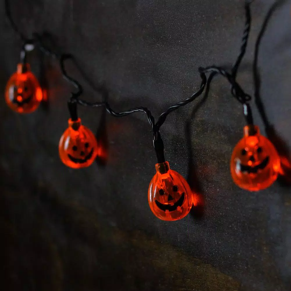 Northlight 4.75 in. LED Battery Operated Orange Jack-O-Lantern Pumpkin Halloween String Lights, 10-Set
