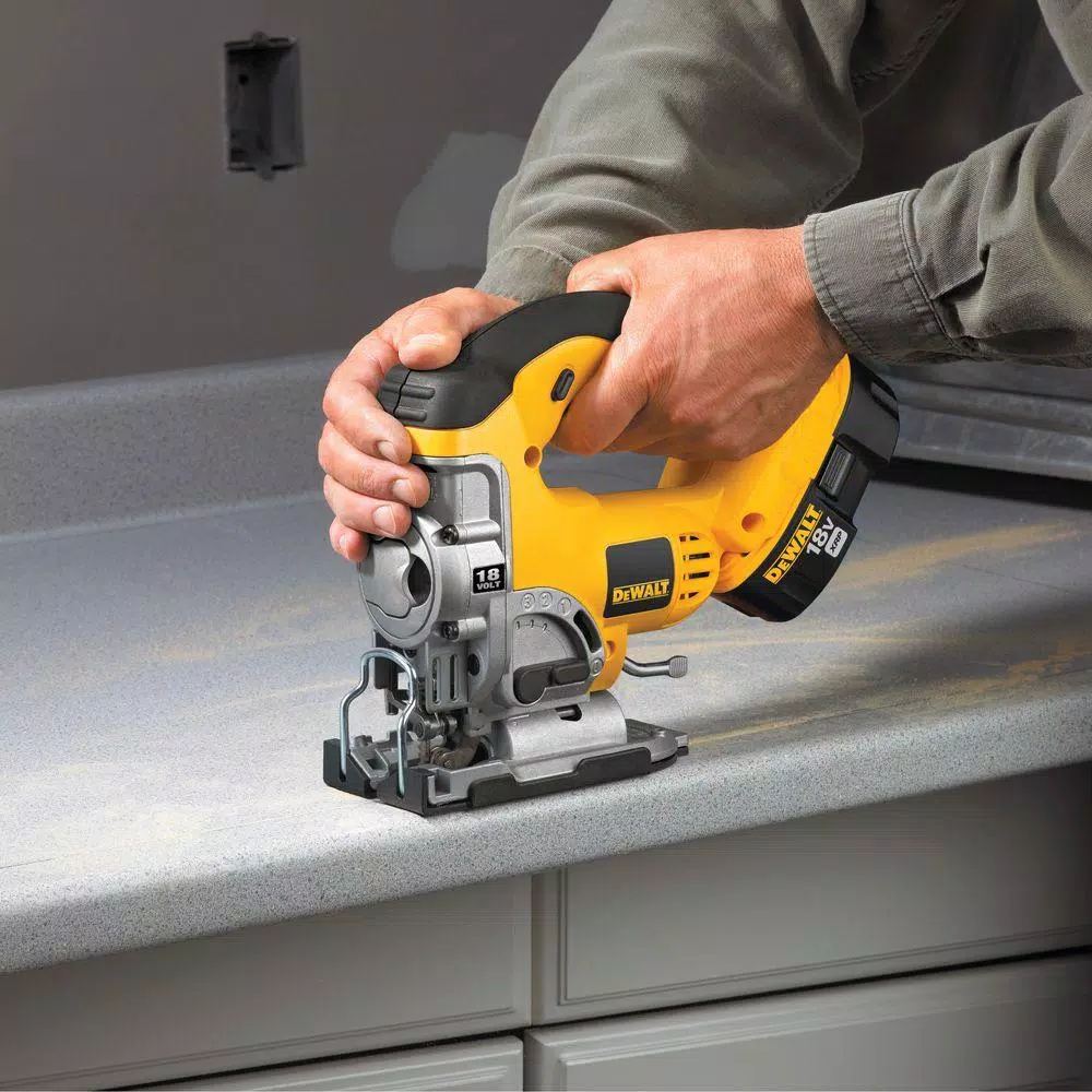 DEWALT 18V Ni-Cd Cordless Jig Saw with Keyless Blade Change (Tool-Only)