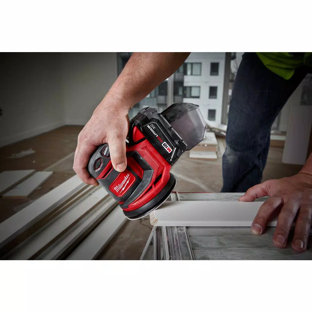 Milwaukee M18 18V Lithium-Ion Cordless 6-Tool Combo Kit with 2 Batteries and Charger