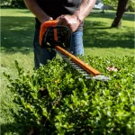 Scotts 20V Cordless 22 in. Hedge Trimmer Kit with 2.0Ah Battery and Fast Charger thumbnail 5