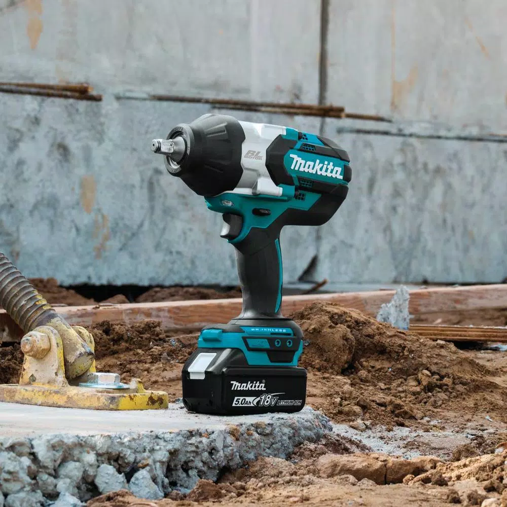 Makita 18V LXT Brushless High Torque 1/2 in. Sq. Drive Impact Wrench Kit with 14 Pc. Socket Set