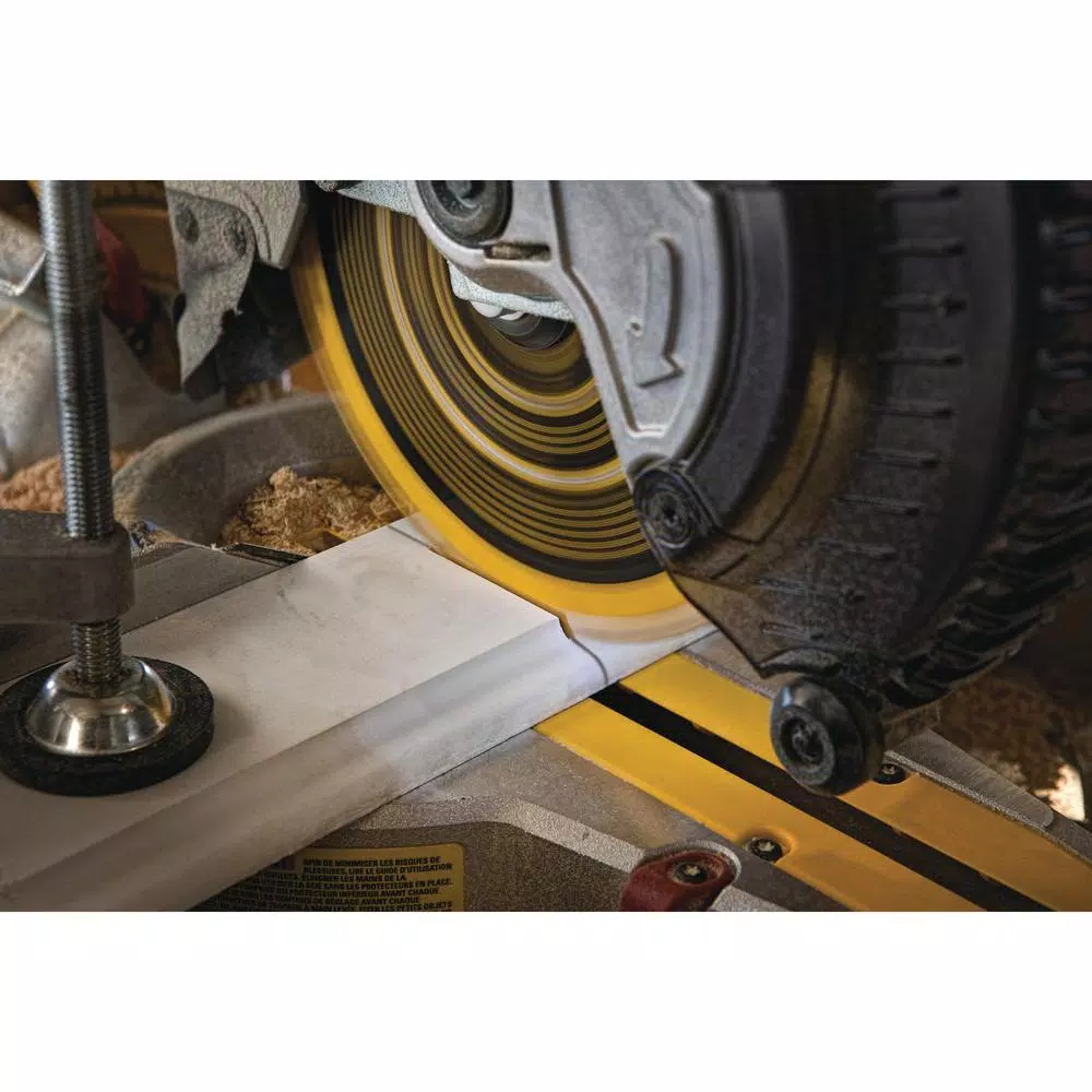 DEWALT 20V MAX Cordless 7-1/4 in. Sliding Compound Miter Saw Kit with 4.0Ah Battery & Oscillating Tool Bonus