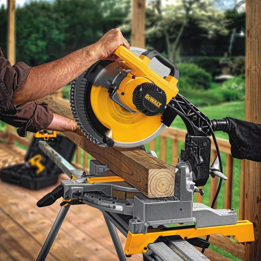 DEWALT 12 in. 32-Teeth Thin Kerf Construction Miter Saw Blade