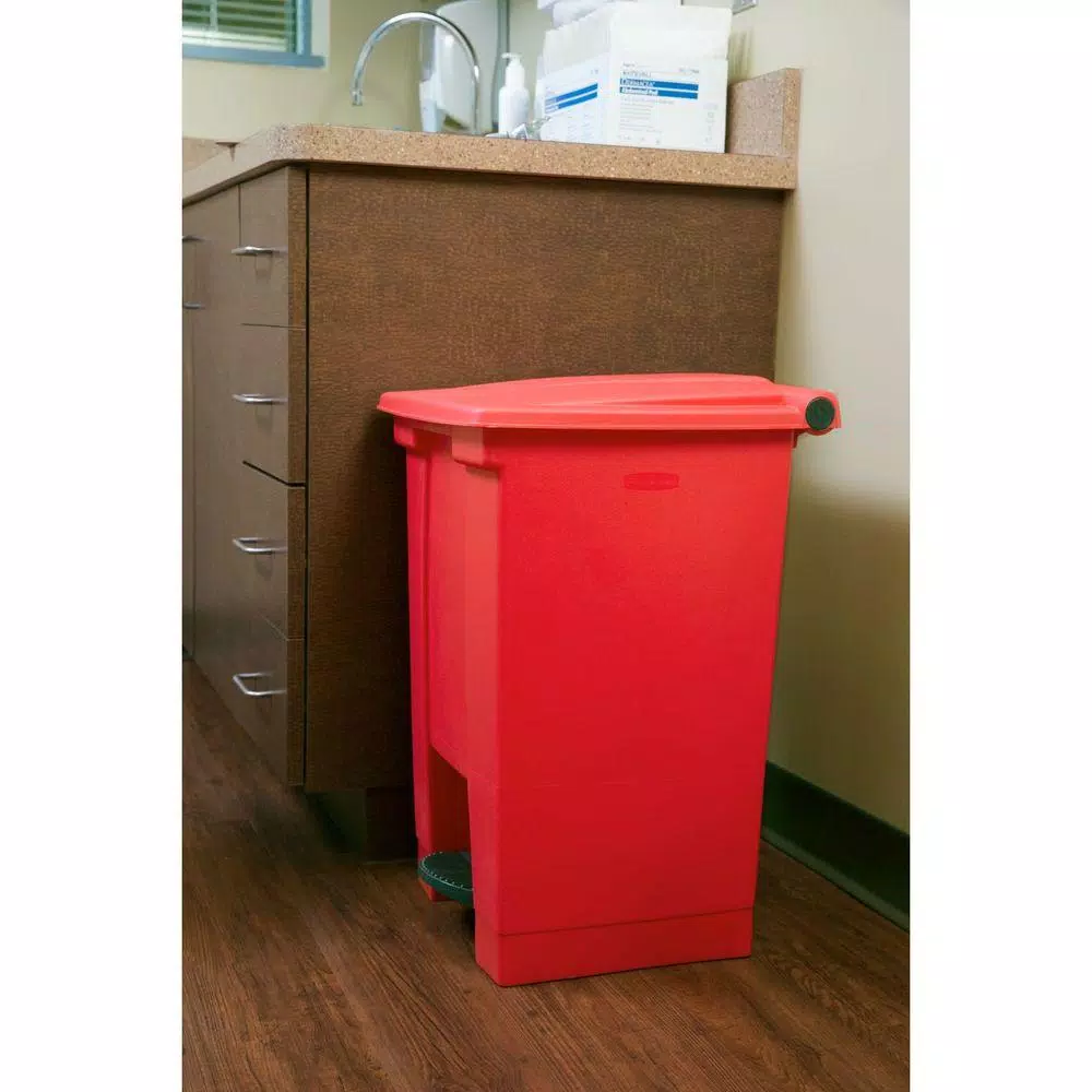 Rubbermaid Commercial Products 12 Gal. Red Fire-Safe Step-On Trash Can, Puncture-Resistant Plastic Medical Waste Bin
