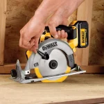 DEWALT 20V MAX Cordless 6-1/2 in. Circular Saw with 18-Tooth Carbide Blade thumbnail 10