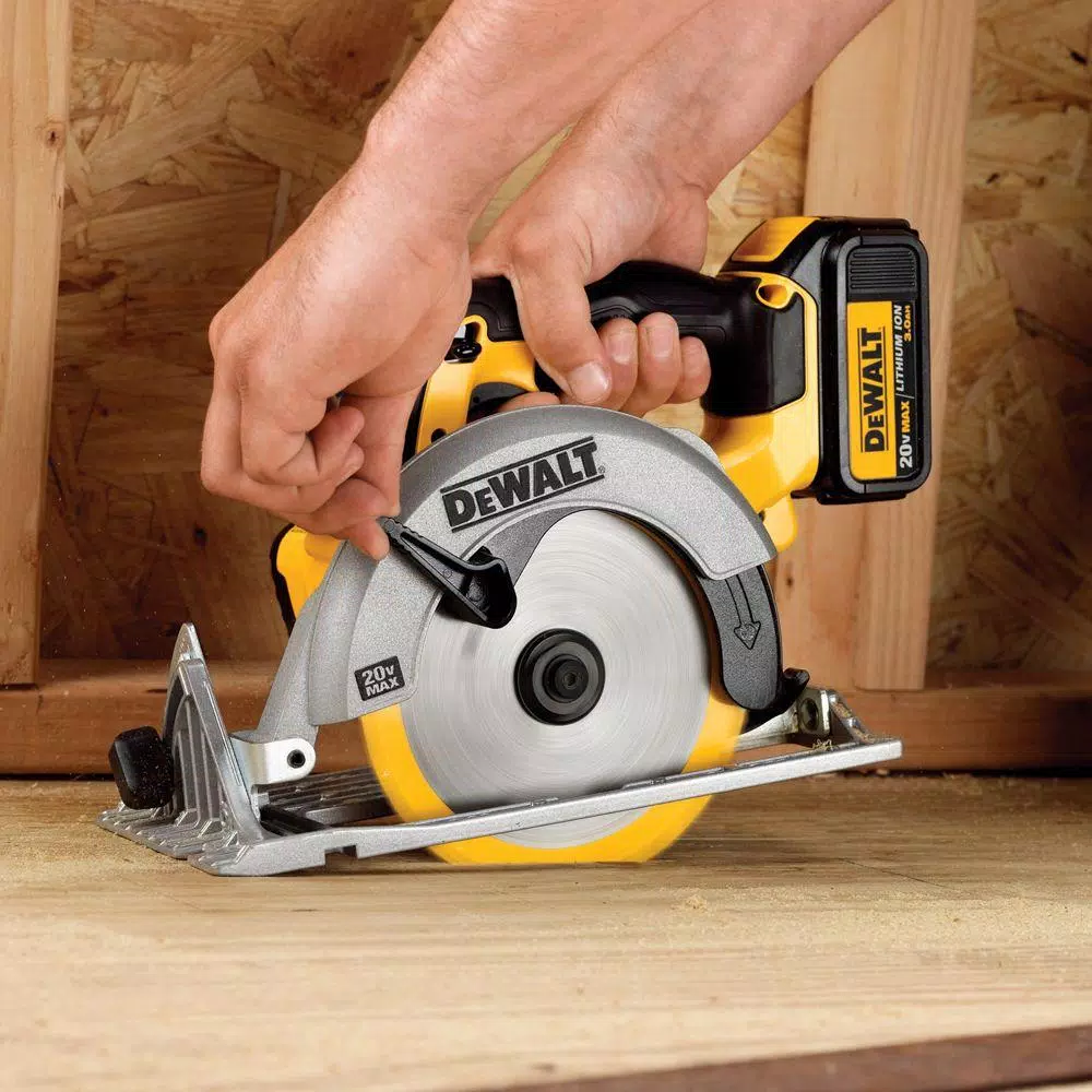 DEWALT 20V MAX Cordless 6-1/2 in. Circular Saw with 18-Tooth Carbide Blade