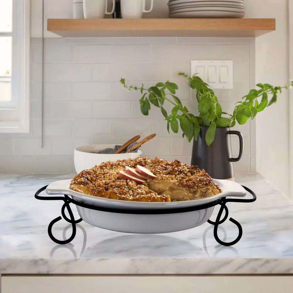 Gibson Elite Gracious Dining 2-Piece Stoneware Bakeware Set with Metal Rack, Oval, White