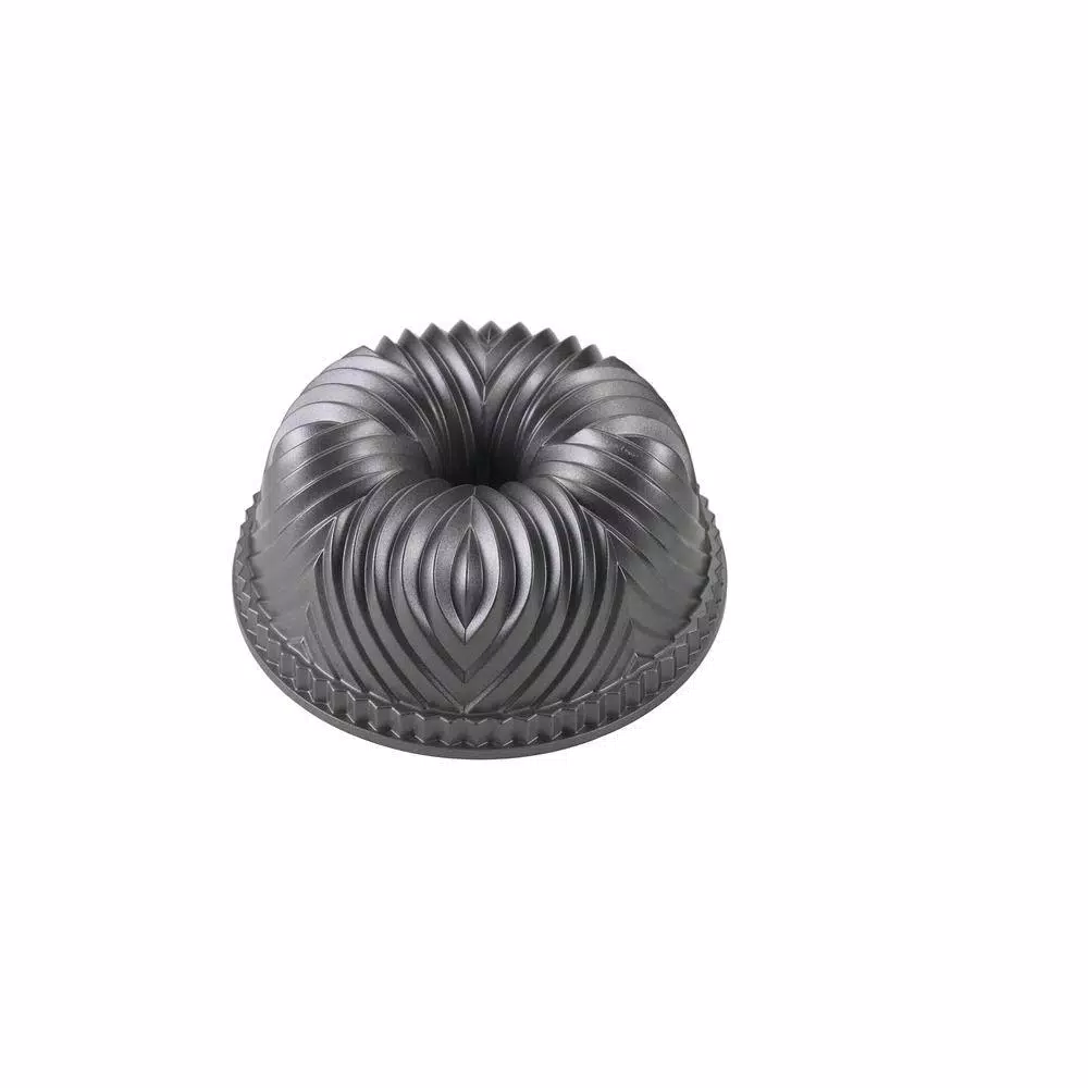 Nordic Ware Bavaria Fluted Bundt Cake Pan, 10-Cup Capacity, Nonstick Cast Aluminum