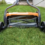 Fiskars StaySharp 17 in. Manual Push Reel Mower, Non-Electric Walk Behind thumbnail 7