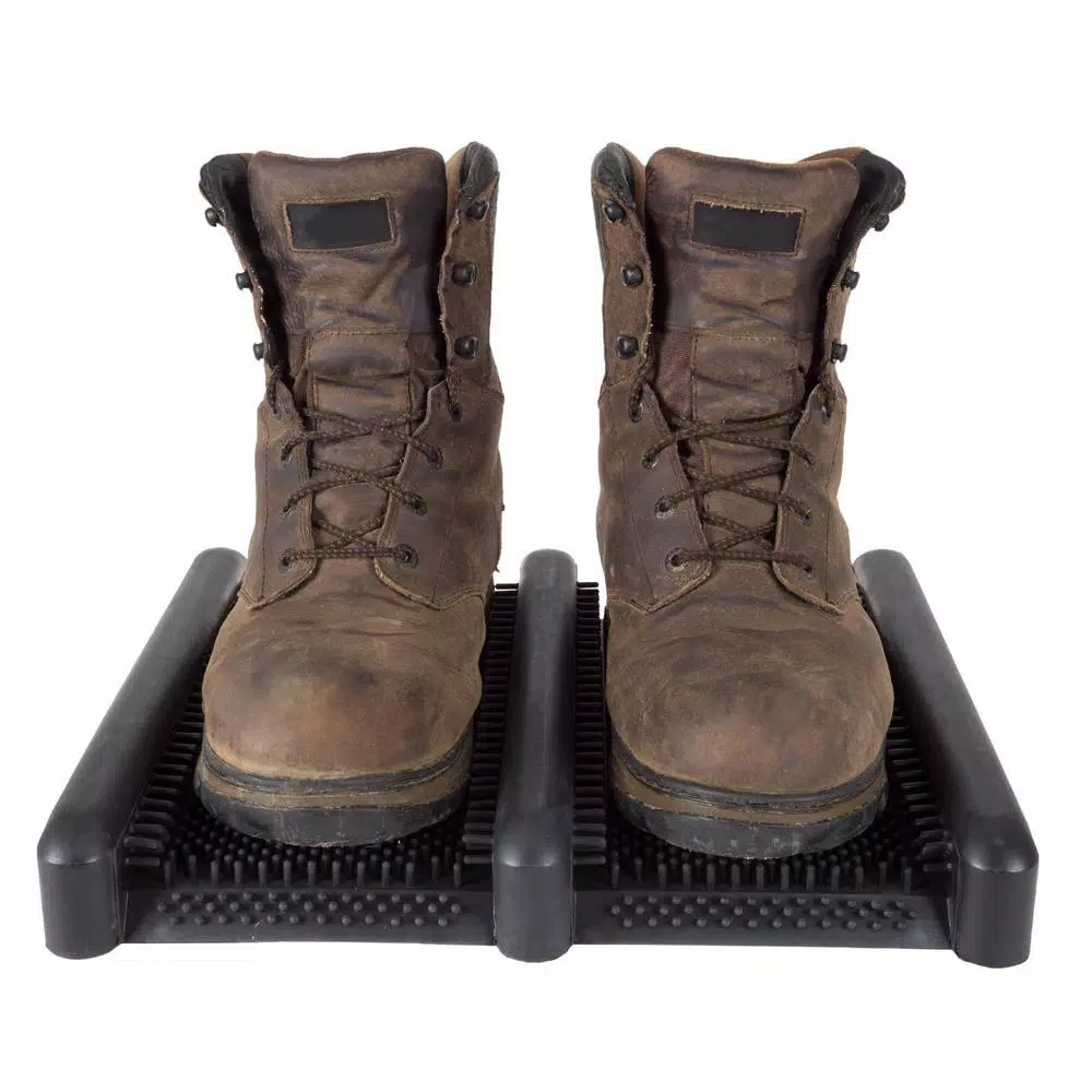 Stalwart Heavy-Duty Boot and Shoe Deck Scrub Brush Mat, 15.125 in.