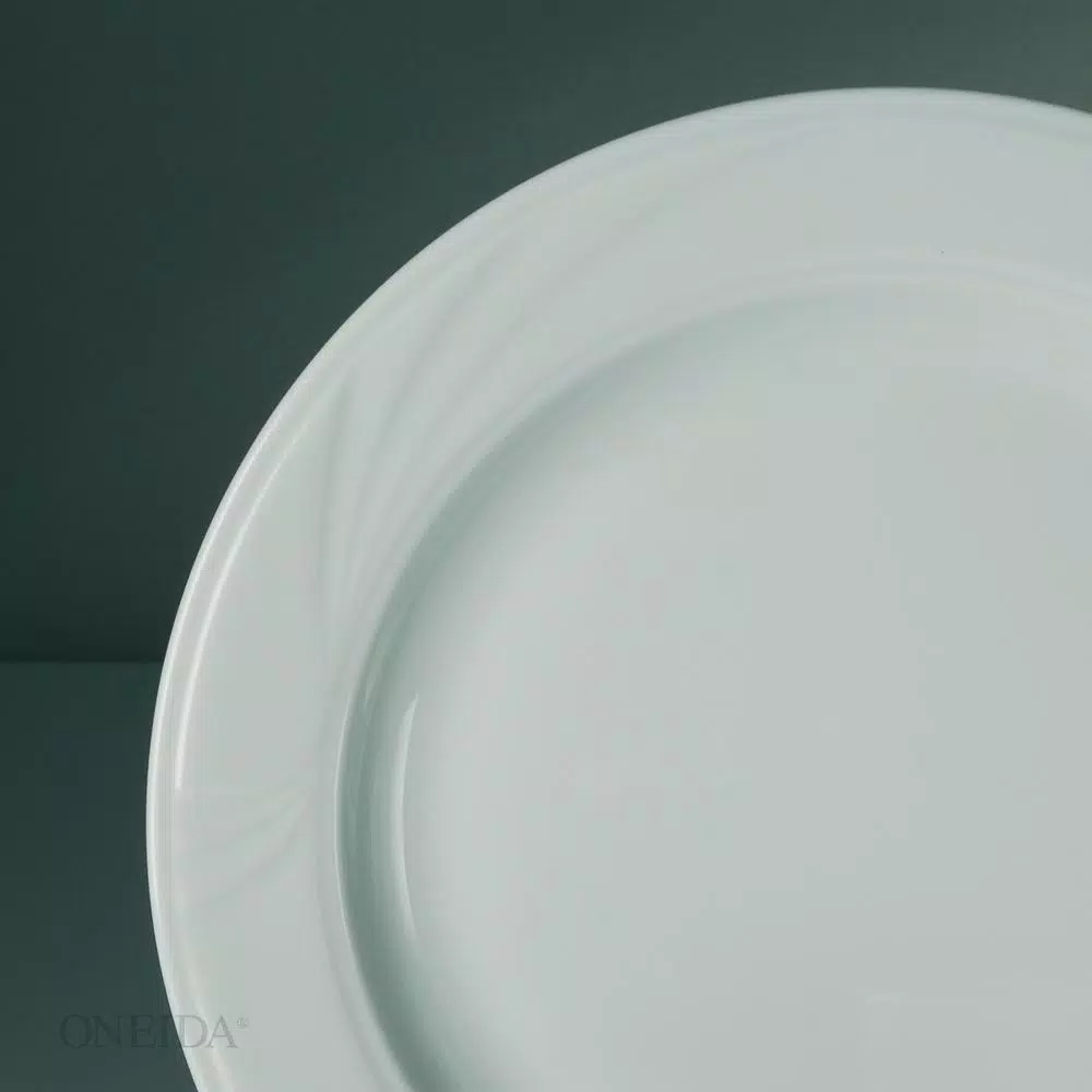 Oneida Arcadia 5 oz. White Porcelain Creamers, Set of 36