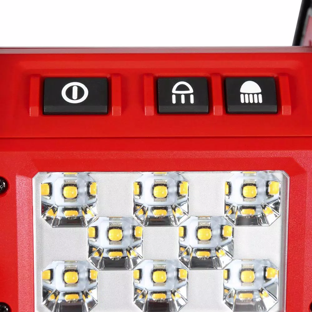 Milwaukee M18 ROVER 1500 Lumen Cordless LED Flood Light (Tool-Only)