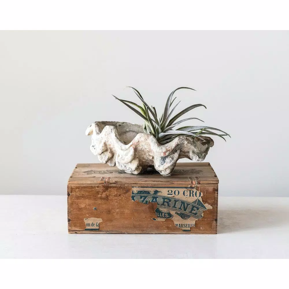 3R Studios Coastal Style Shell Shaped Ceramic Figurine - Gray Decorative Dish