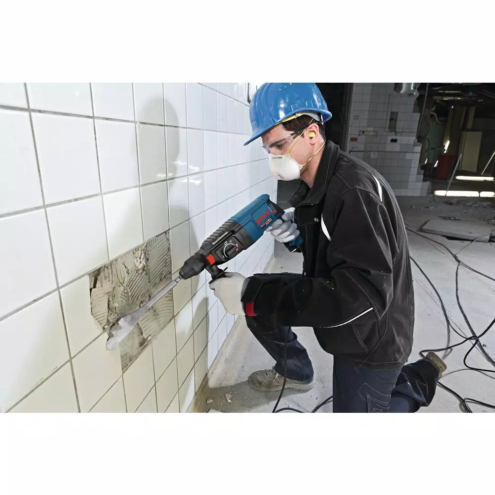 Bosch GBH2-26 Bulldog Xtreme 8 Amp SDS-Plus Rotary Hammer Drill with Carrying Case