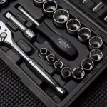 Stanley 68-Piece Mechanics Tool Set with 54-Tooth Pear Head Ratchet and 12-Point Sockets thumbnail 4