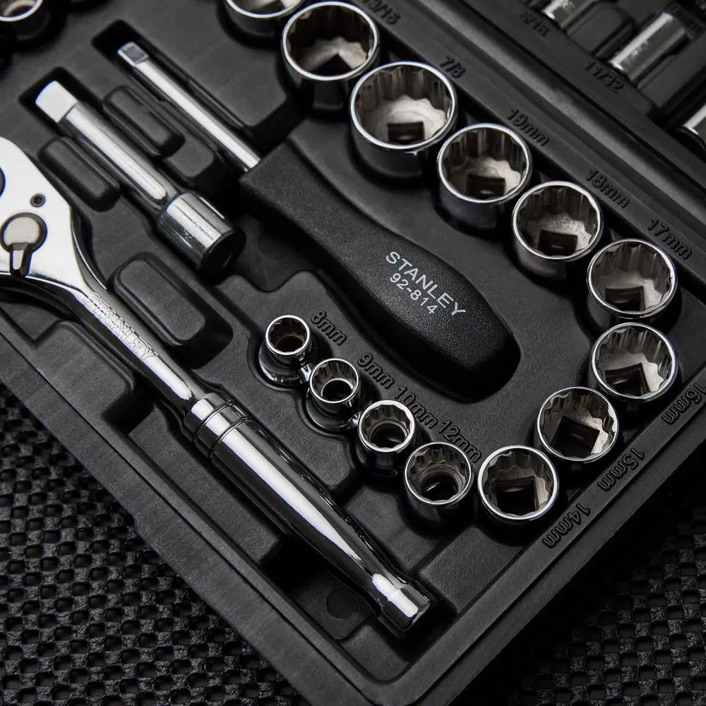 Stanley 68-Piece Mechanics Tool Set with 54-Tooth Pear Head Ratchet and 12-Point Sockets