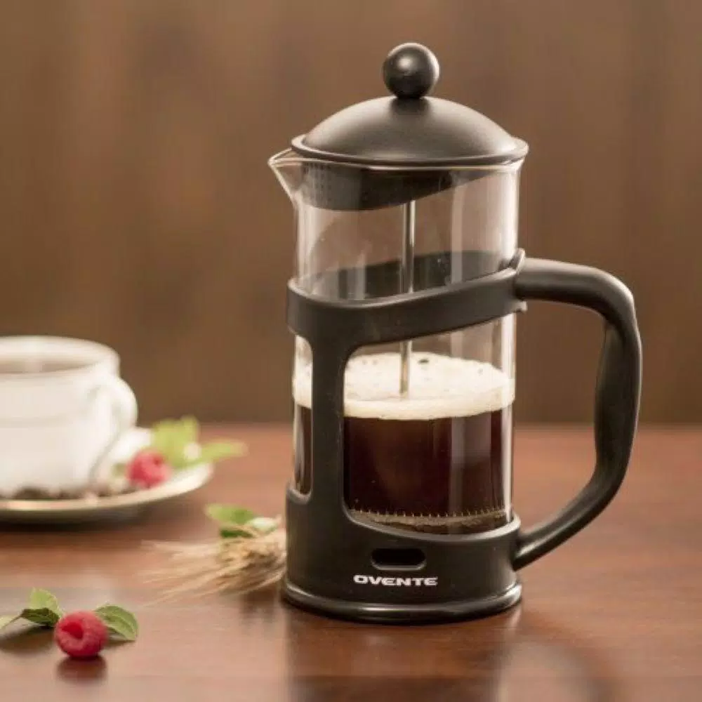 Ovente 4-Cup Black French Press Coffee and Tea Maker with Borosilicate Glass Carafe and Measuring Scoop
