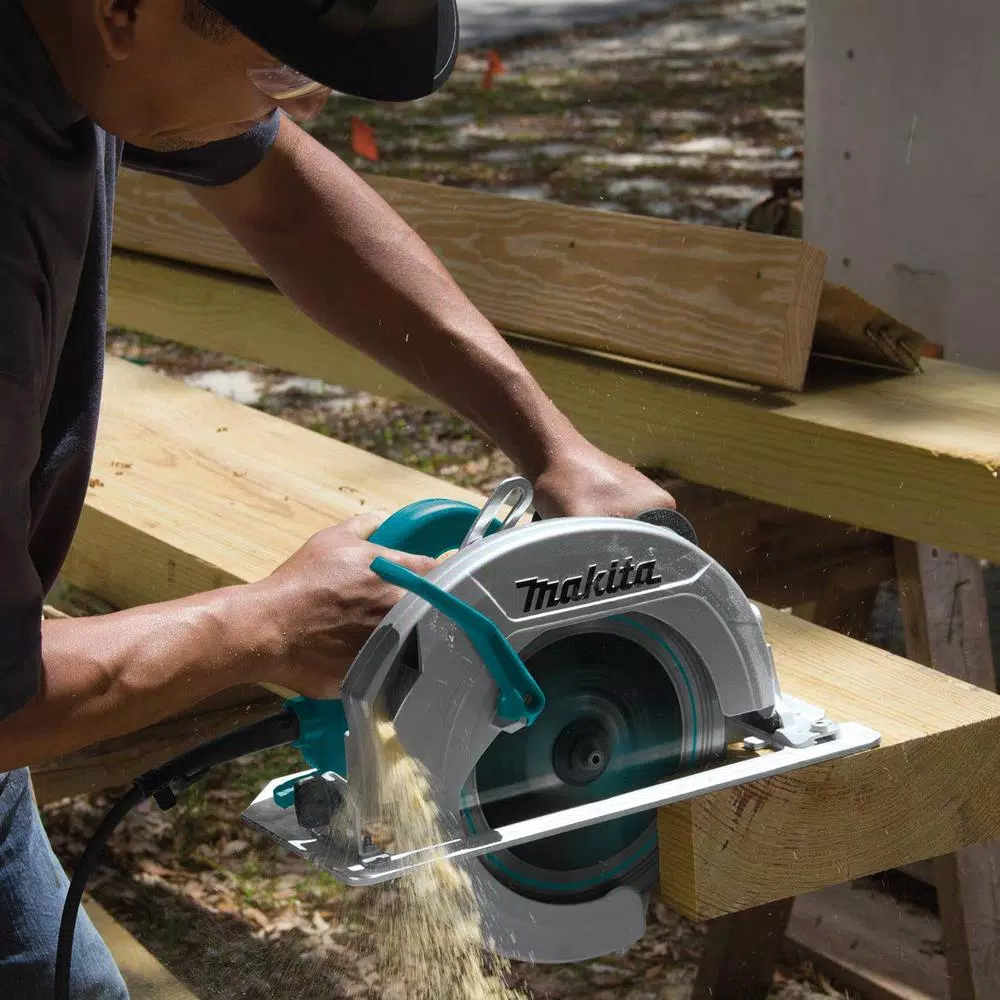 Makita HS0600 10-1/4 in. 15 Amp Corded Circular Saw
