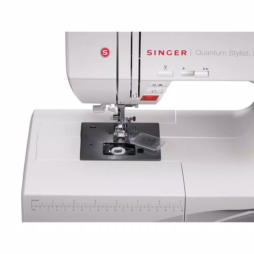 SINGER Quantum Stylist 600-Stitch Sewing Machine with LCD Screen and Extension Table