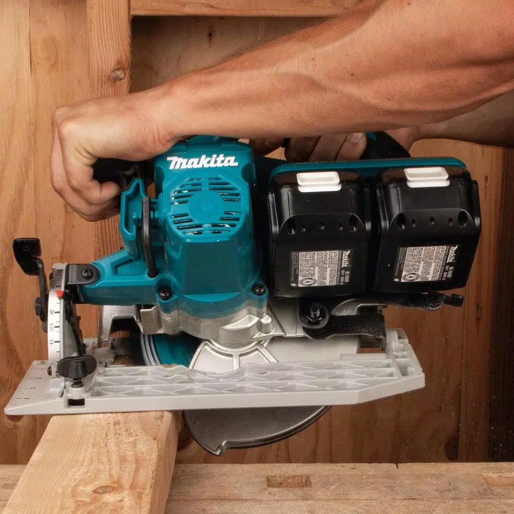 Makita 18V X2 LXT Brushless 7-1/4 in. Circular Saw Kit (36V) with 2 5.0Ah Batteries and Charger