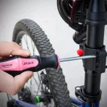 Apollo Tools 6-Piece Pink Screwdriver Set with Magnetic Tips thumbnail 3