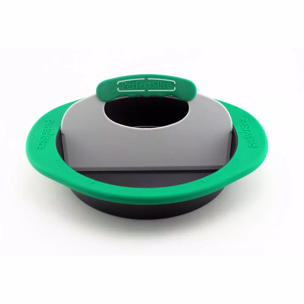 BergHOFF Perfect Slice Round Cake Pan with Silicone Sleeve and Slicing Tool - Carbon Steel