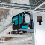 Makita 12V MAX CXT Self-Leveling Red Cross-Line Laser Kit (2.0 Ah) thumbnail 3