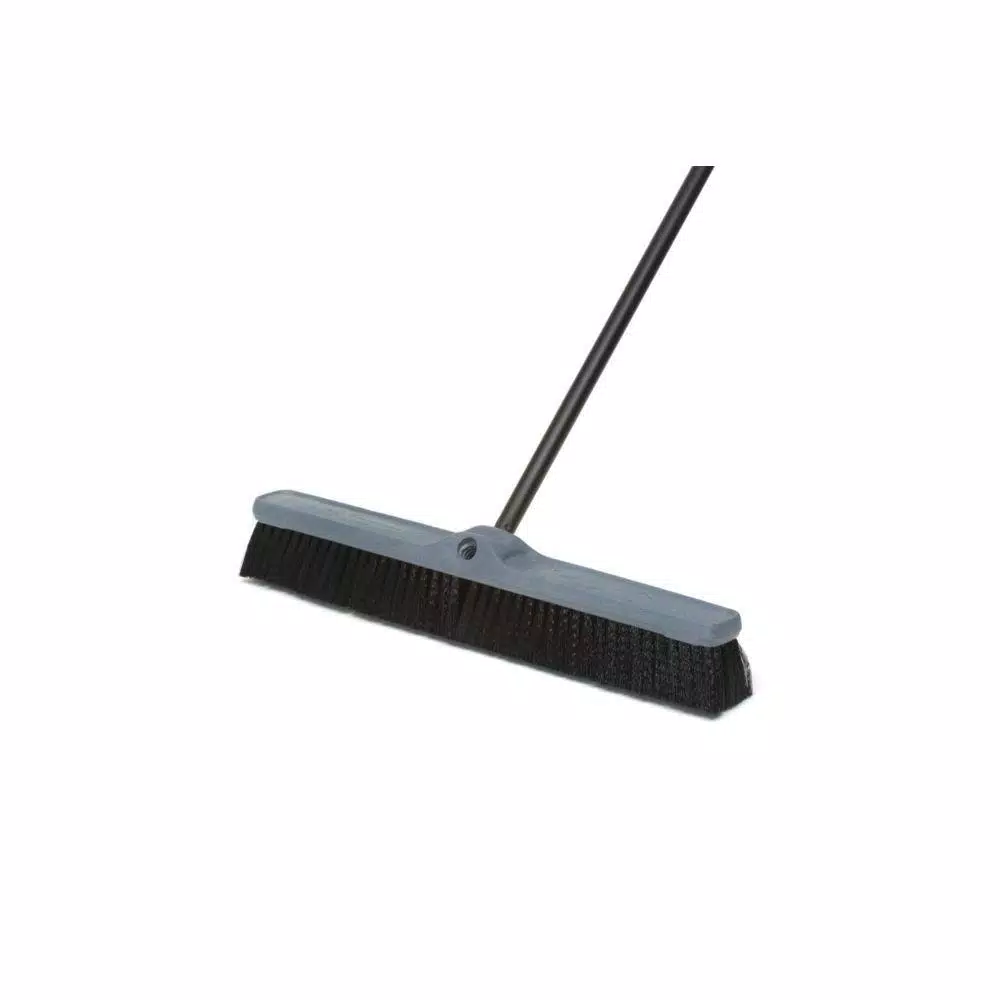 Rubbermaid Commercial Products Rubbermaid Commercial 60 in. Wood Broom Handle with Threaded Metal Tip