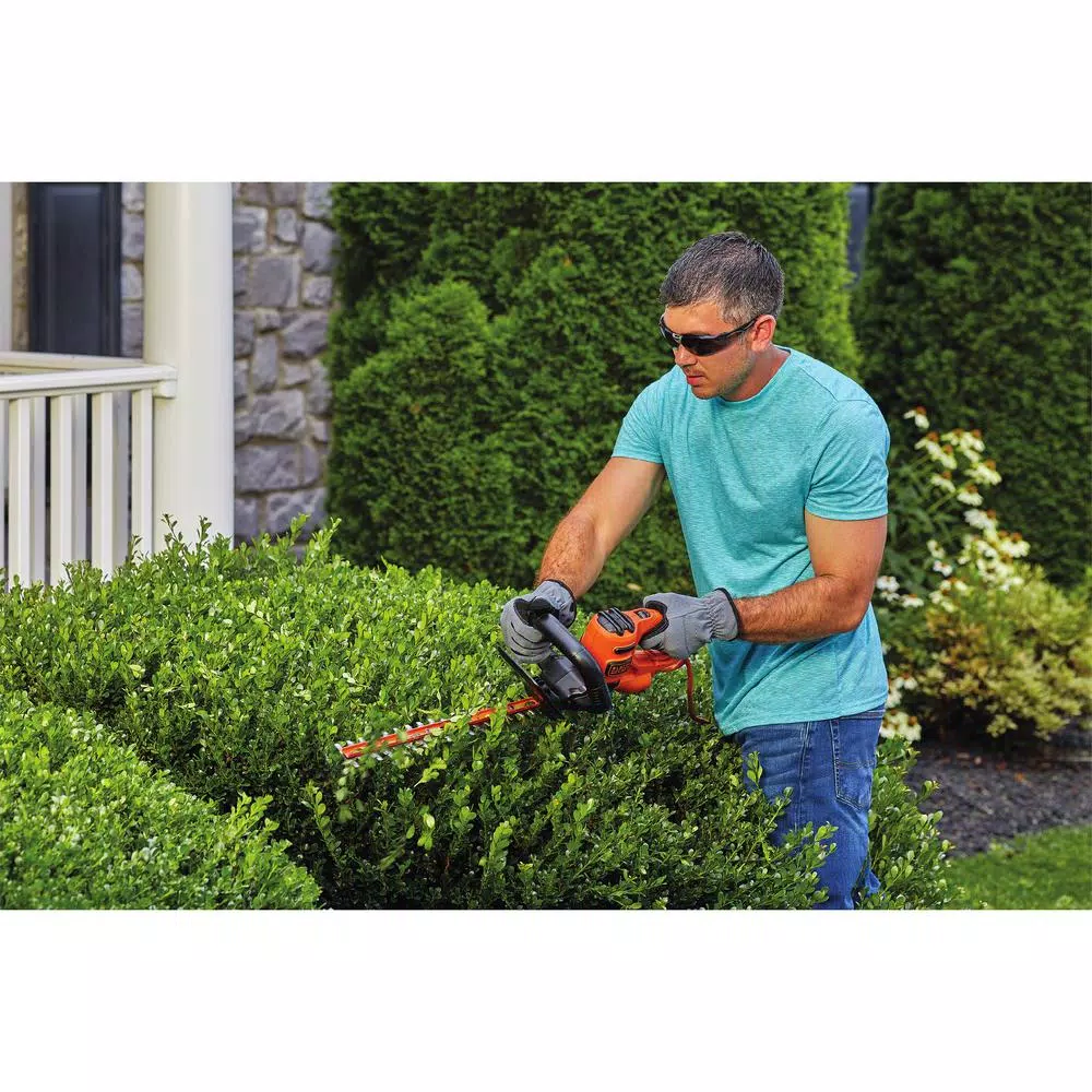 Black+Decker 20 in. 3.8 Amp Corded Electric Hedge Trimmer with Sawblade Feature