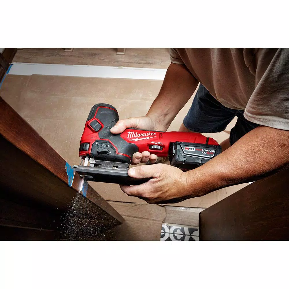 Milwaukee M18 FUEL 18V Brushless Cordless Barrel Grip Jig Saw (Tool Only)