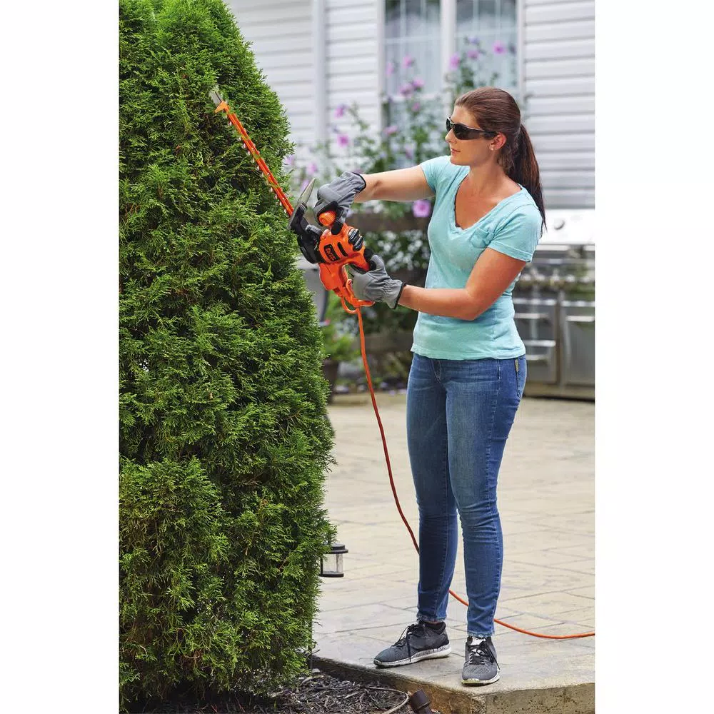 BLACK+DECKER 16 in. Corded Electric Hedge Trimmer with SAWBLADE, 3.0 Amp