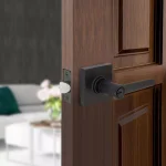 Defiant Highland Matte Black Keyed Entry Door Lever with Square Rose thumbnail 2