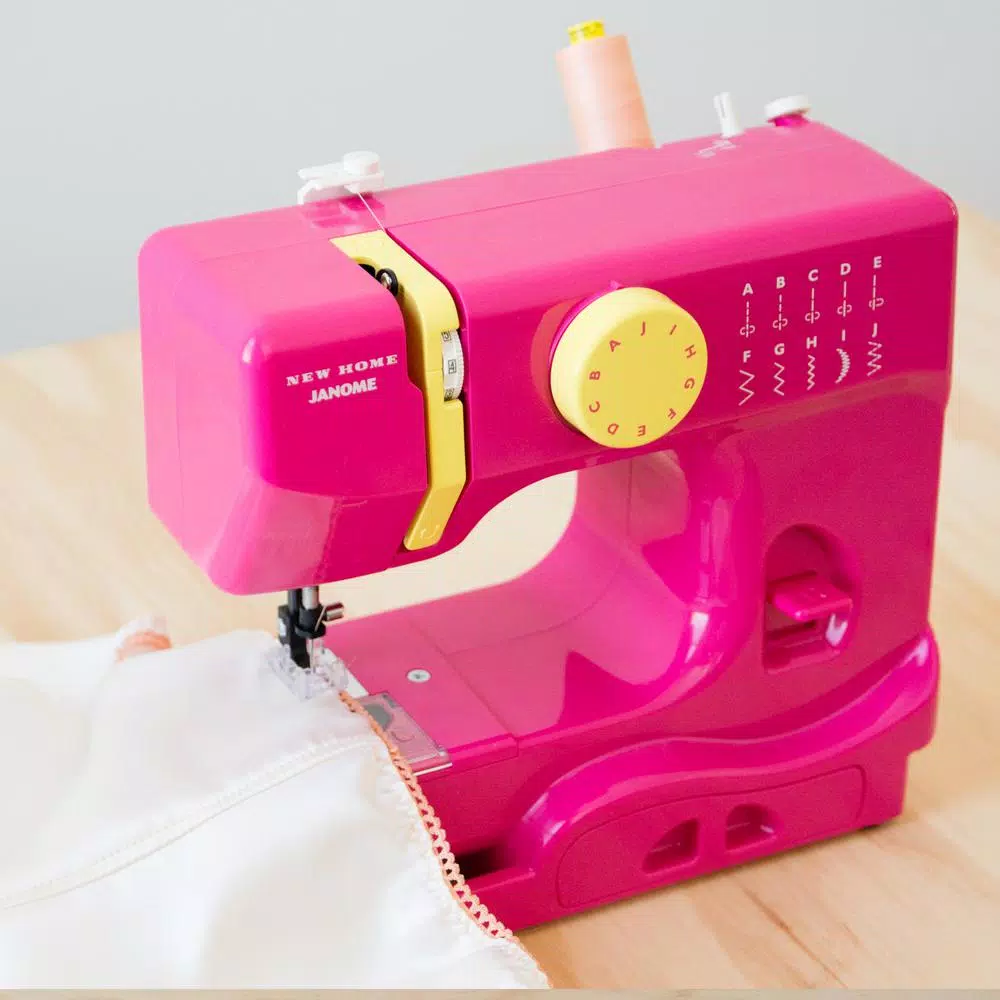 Janome Fastlane Compact 10-Stitch Sewing Machine